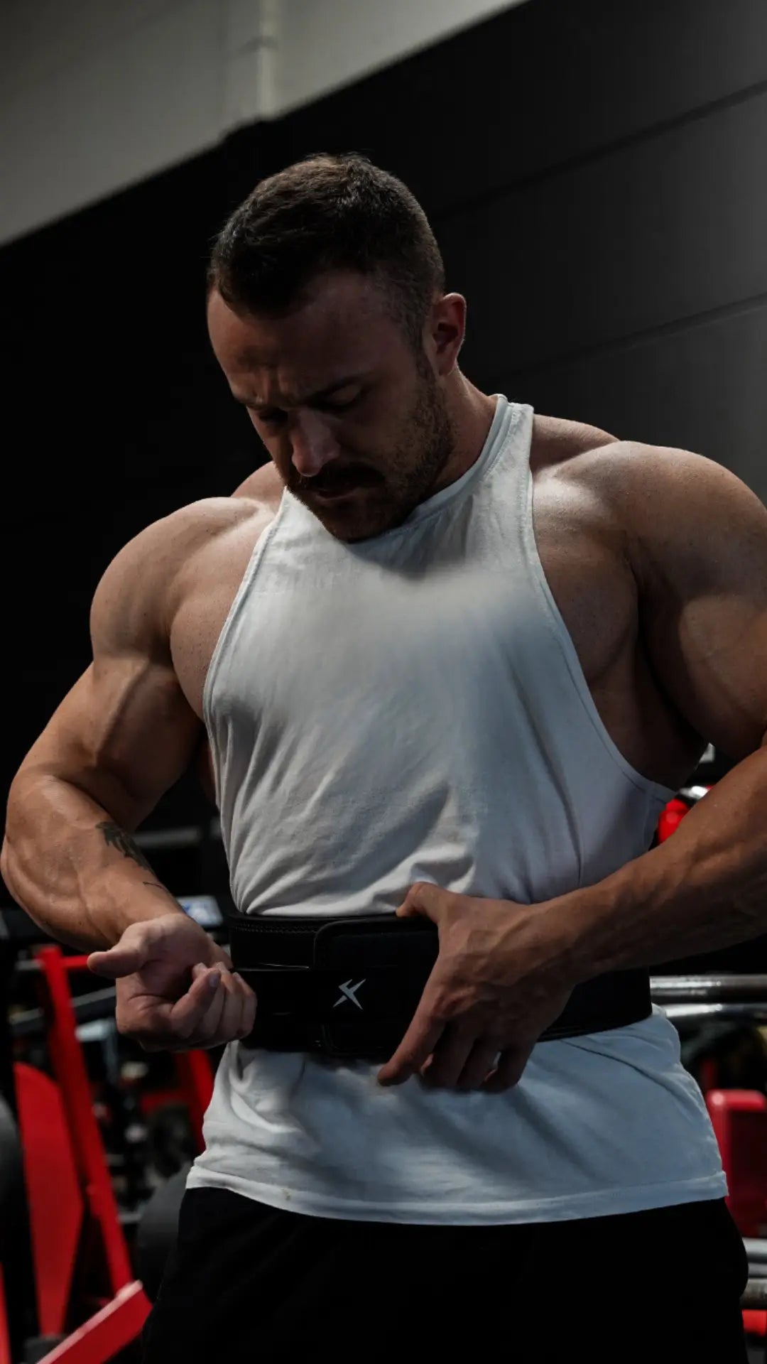 Ceinture de force xtremefit.fr avec athlète