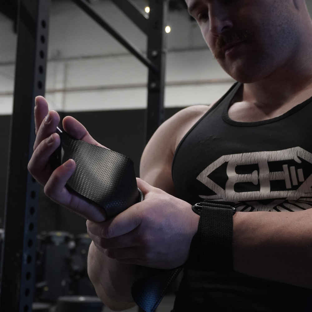 Maniques crossfit en salle de musculation