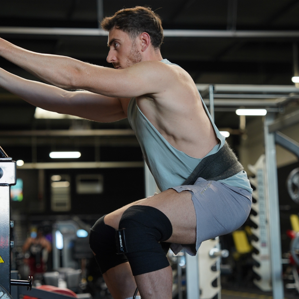 bande genoux musculation en salle de fitness pour exercices jambes